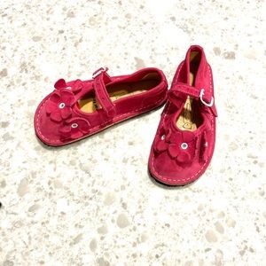 Girls Leather Bear Feet Fuschia shoes size 10